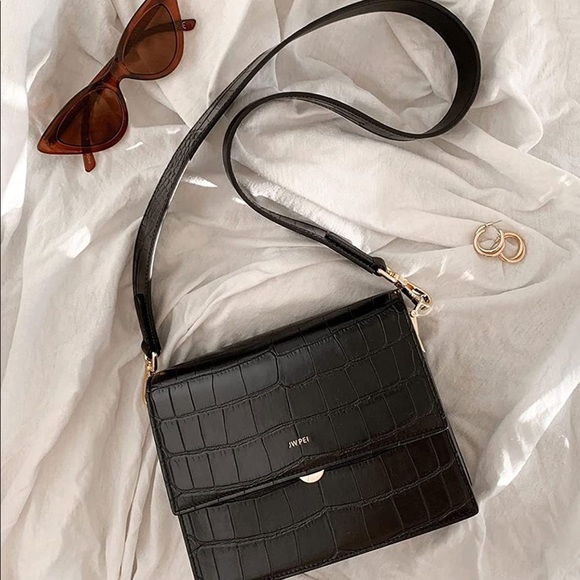 JW PEI Croc Black Crossbody Purse - Picture 4 of 5